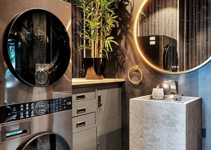 The Arctic Totem - Ice Bear & Sami Winter Garden * Tromsø