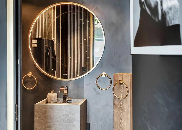 The Arctic Totem - Ice Bear & Sami Winter Garden